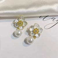 CC Style Pearl Vintage Drop Earrings | Classic Luxury Jewelry